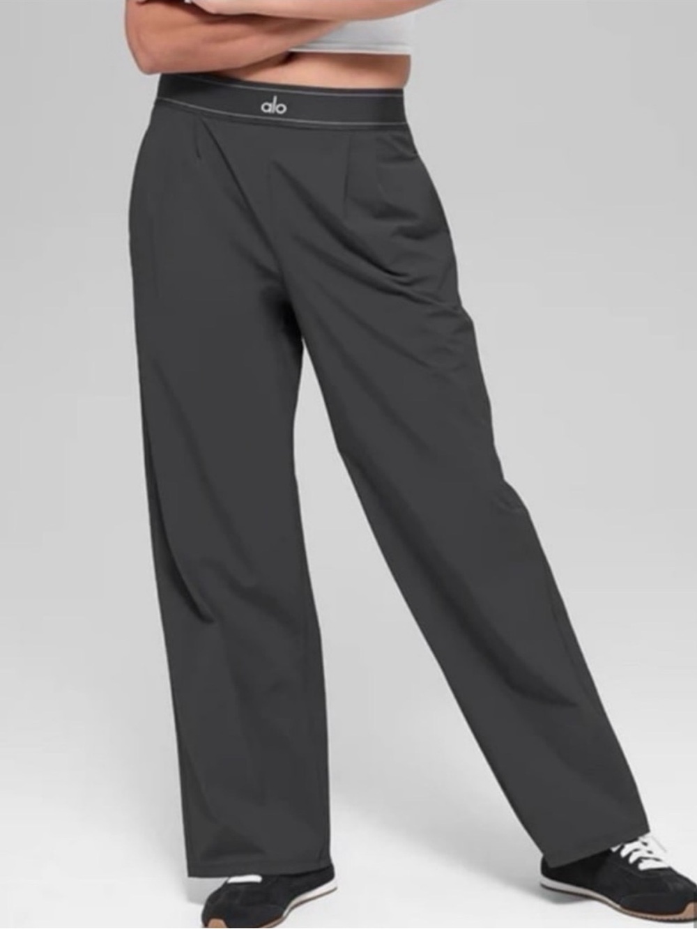 Alo Yoga Suit Up Trouser Color Anthracite - Size Small - Long 33”